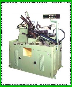 Máy tiện CNC