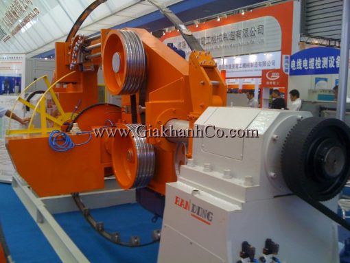Máy bện cánh cung đơn
