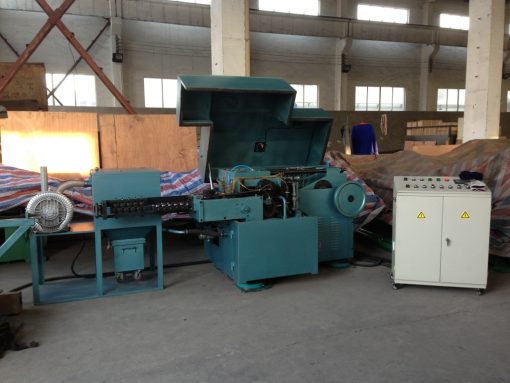 Máy dập đinh cao tốc 800 chiếc trên phút