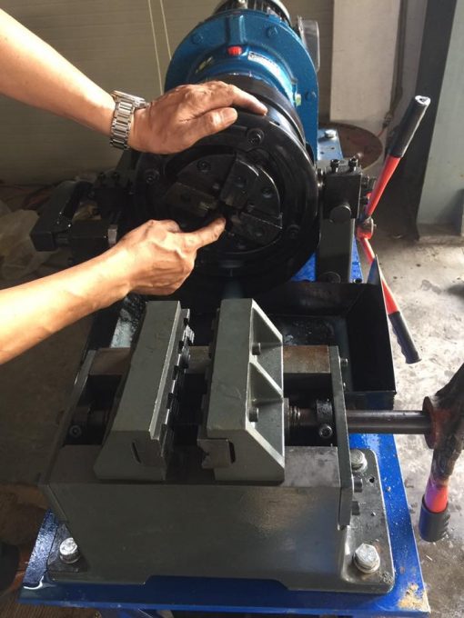 Máy làm ren thép xoắn