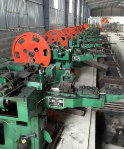 Máy dập đinh thép